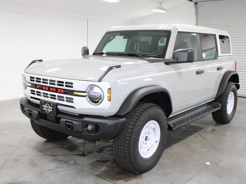 New 2026 Ford Bronco Heritage Edition AWD/4WD image 3