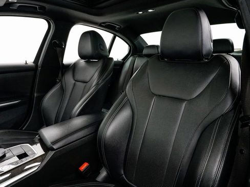 Used 2022 BMW 330i xDrive Sedan w/ Driving Assistance Package image 10