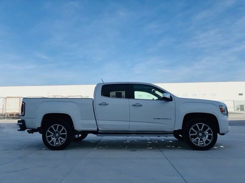 Used 2022 GMC Canyon Denali image 6