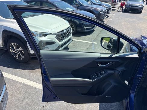 Certified 2024 Subaru Crosstrek 2.5i Limited AWD/4WD image 18