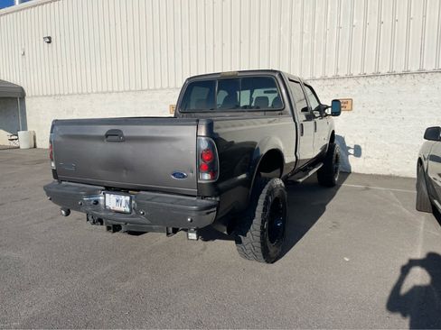 Used 2007 Ford F250 Lariat image 4
