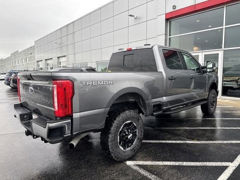 Used 2025 Ford F350 XLT w/ Tremor Off-Road Package AWD/4WD image 3