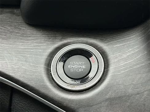 Used 2021 Jeep Grand Cherokee L Limited image 11