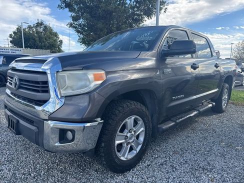 Used 2015 Toyota Tundra SR5 image 1
