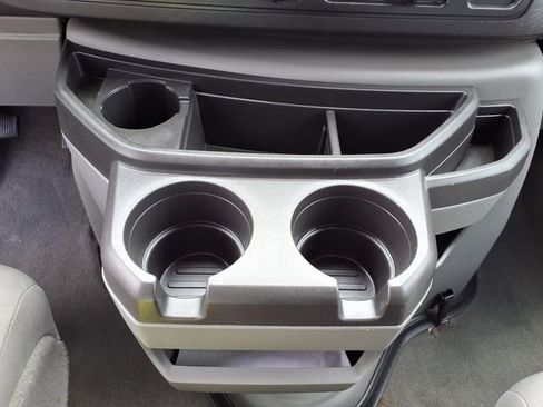Used 2014 Ford E-350 and Econoline 350 XLT RWD image 7