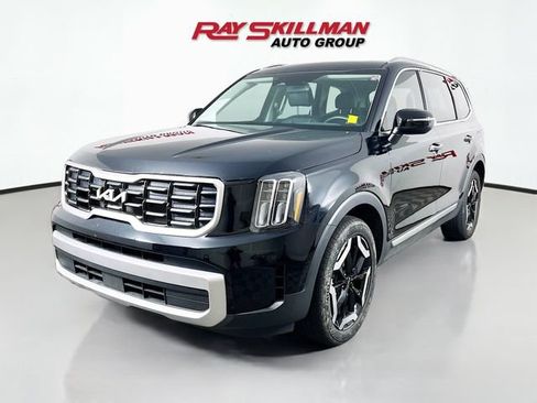 Used 2024 Kia Telluride S w/ S Sunroof Package FWD image 3