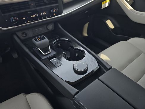 New 2026 Nissan Rogue SV AWD/4WD image 16