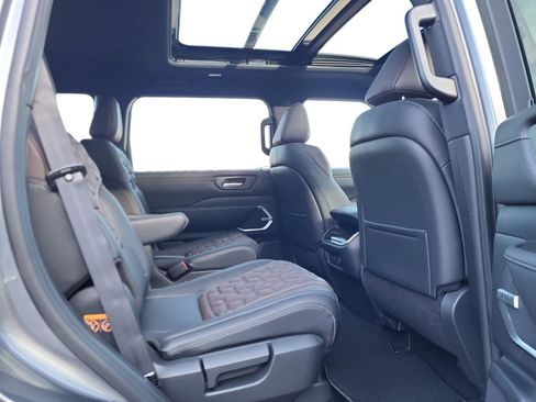 New 2026 Nissan Armada Platinum image 15