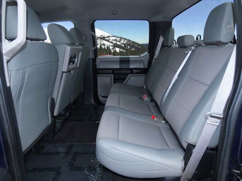 Certified 2018 Ford F250 XL w/ STX Appearance Package image 20