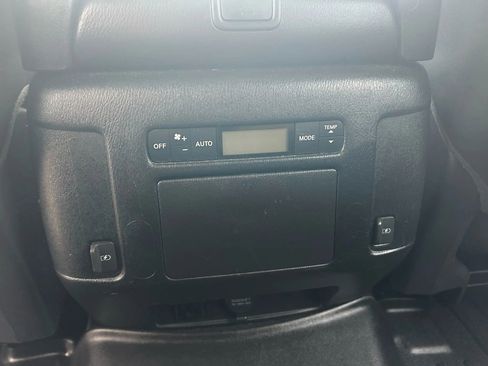 Used 2020 Nissan Armada SL w/ Premium Package image 24