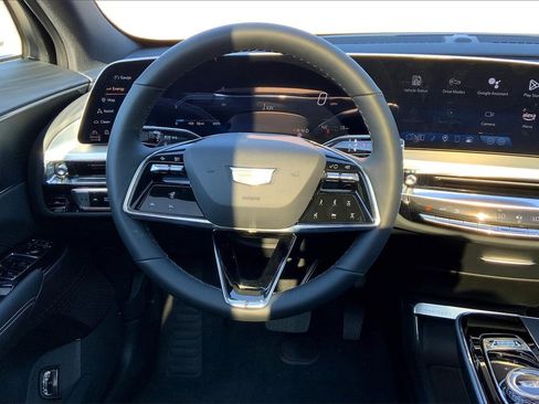 New 2025 Cadillac Lyriq Luxury image 22