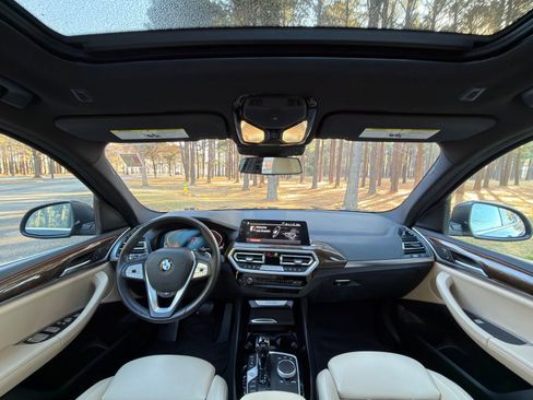 Used 2023 BMW X3 xDrive30i w/ Convenience Package image 2