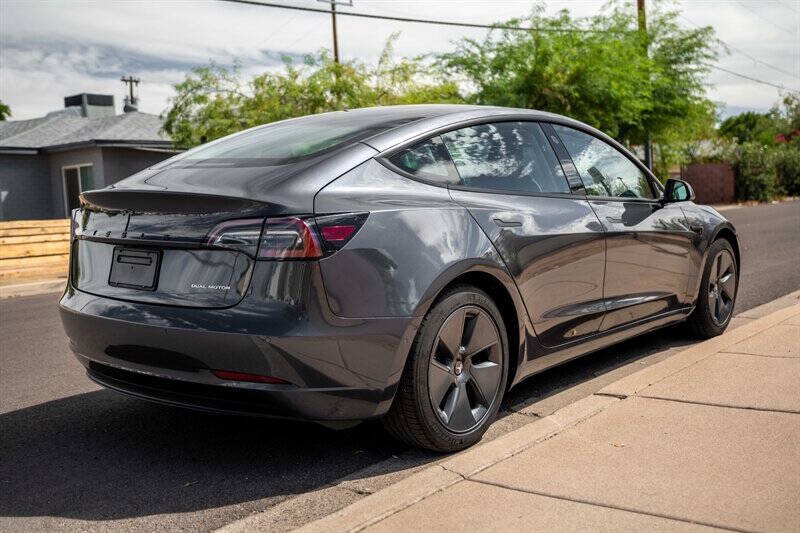 Used 2022 Tesla Model 3 Long Range AWD/4WD image 5