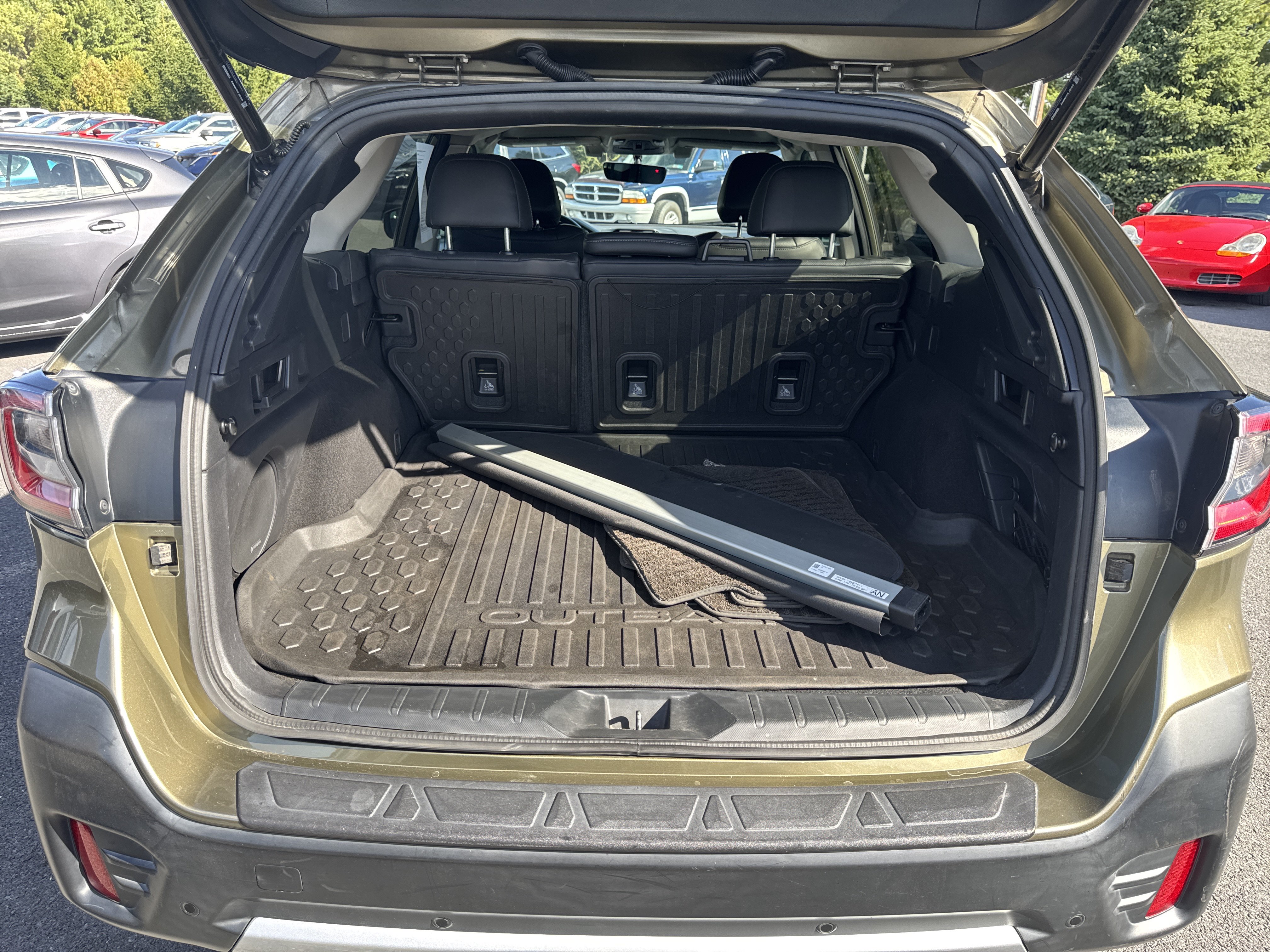 Used 2020 Subaru Outback Limited AWD/4WD image 29