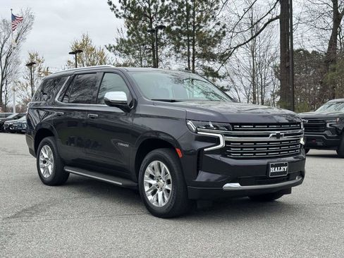 Used 2022 Chevrolet Tahoe Premier image 2