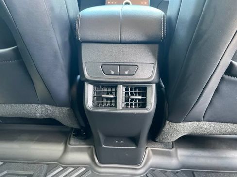 Used 2026 GMC Terrain Denali AWD/4WD image 25
