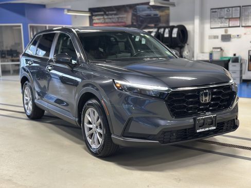 Used 2024 Honda CR-V EX-L image 3