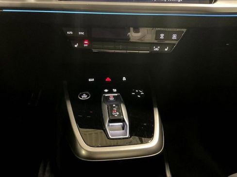 Used 2025 Audi Q4 e-tron Premium Plus w/ Premium Plus image 32