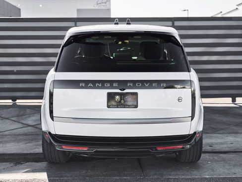 Used 2024 Land Rover Range Rover SV AWD/4WD image 15
