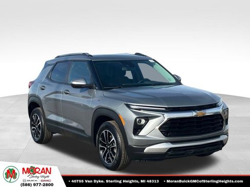 Certified 2024 Chevrolet TrailBlazer LT w/ LT Cold Weather Package AWD/4WD image 7