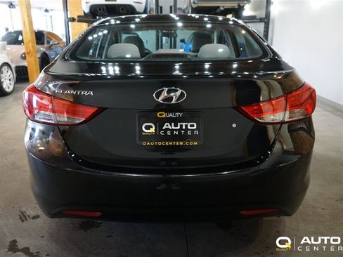 Used 2013 Hyundai Elantra Sedan FWD image 5