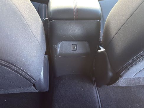 Used 2025 Nissan Sentra SR w/ Lighting Package image 41