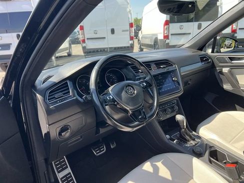 Used 2021 Volkswagen Tiguan SE R-Line AWD/4WD image 18