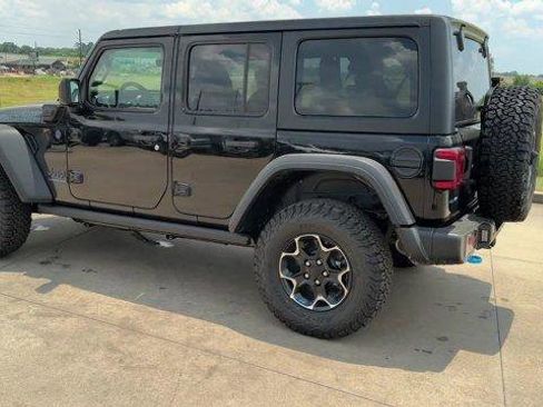 New 2023 Jeep Wrangler Unlimited Rubicon 4xe w/ Cold Weather Group image 6