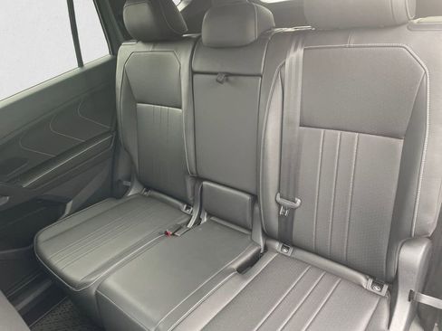 Certified 2023 Volkswagen Tiguan SE R-Line image 13