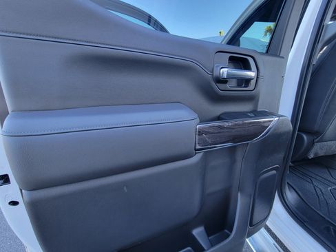 Used 2022 Chevrolet Silverado 1500 LTZ image 35