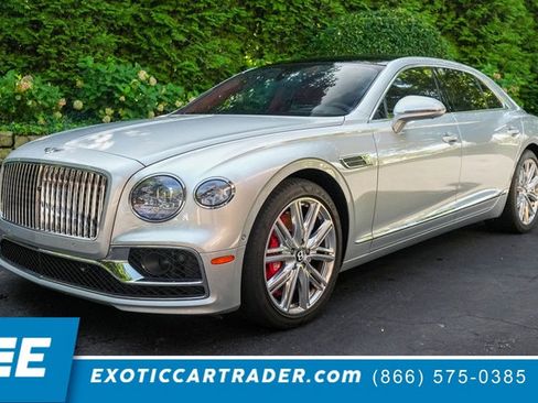 Used 2022 Bentley Flying Spur V8 image 1