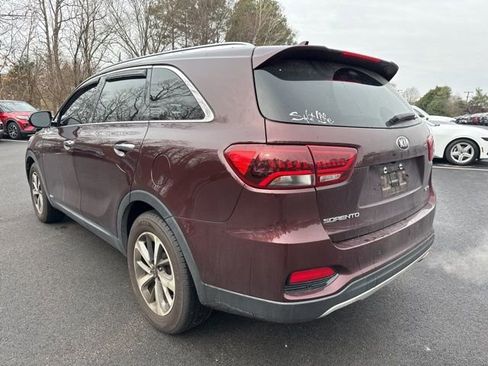Used 2019 Kia Sorento EX w/ EX Touring Package image 3