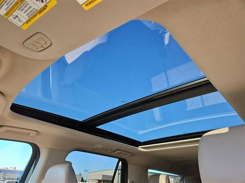 Used 2024 Ford Expedition Max Limited image 19