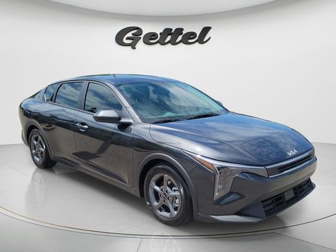Used 2025 Kia K4 FWD image 3