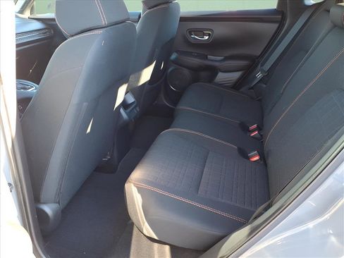 Used 2023 Honda HR-V Sport image 9