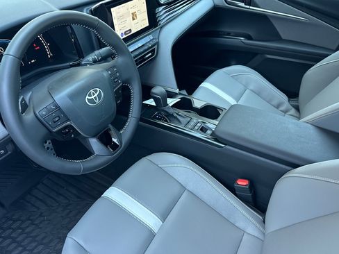 Certified 2026 Toyota Camry SE w/ Convenience Package FWD image 9