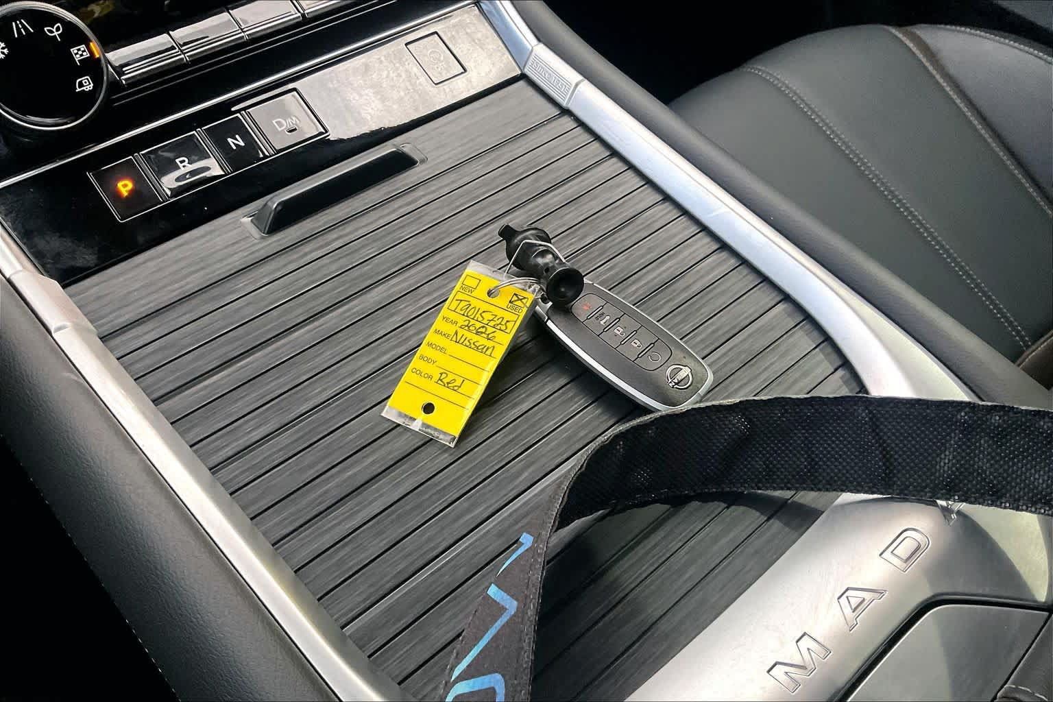 Used 2026 Nissan Armada SL w/ Captain's Chari Seat Package RWD image 15