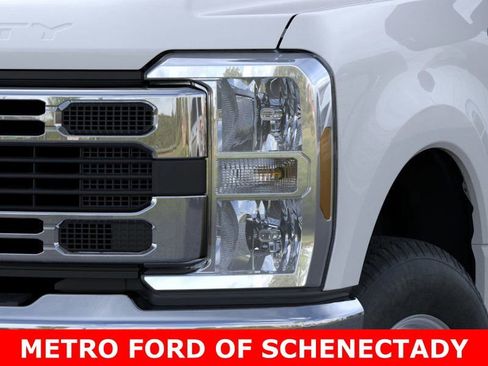 New 2025 Ford F350 XL w/ XL Chrome Package image 18