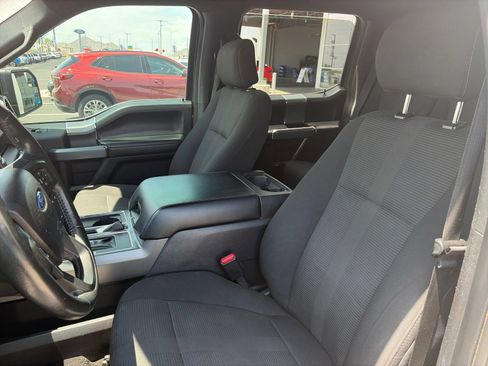 Used 2017 Ford F150 XLT w/ Equipment Group 302A Luxury RWD image 9