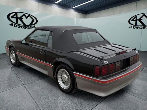 Used 1988 Ford Mustang GT RWD image 5