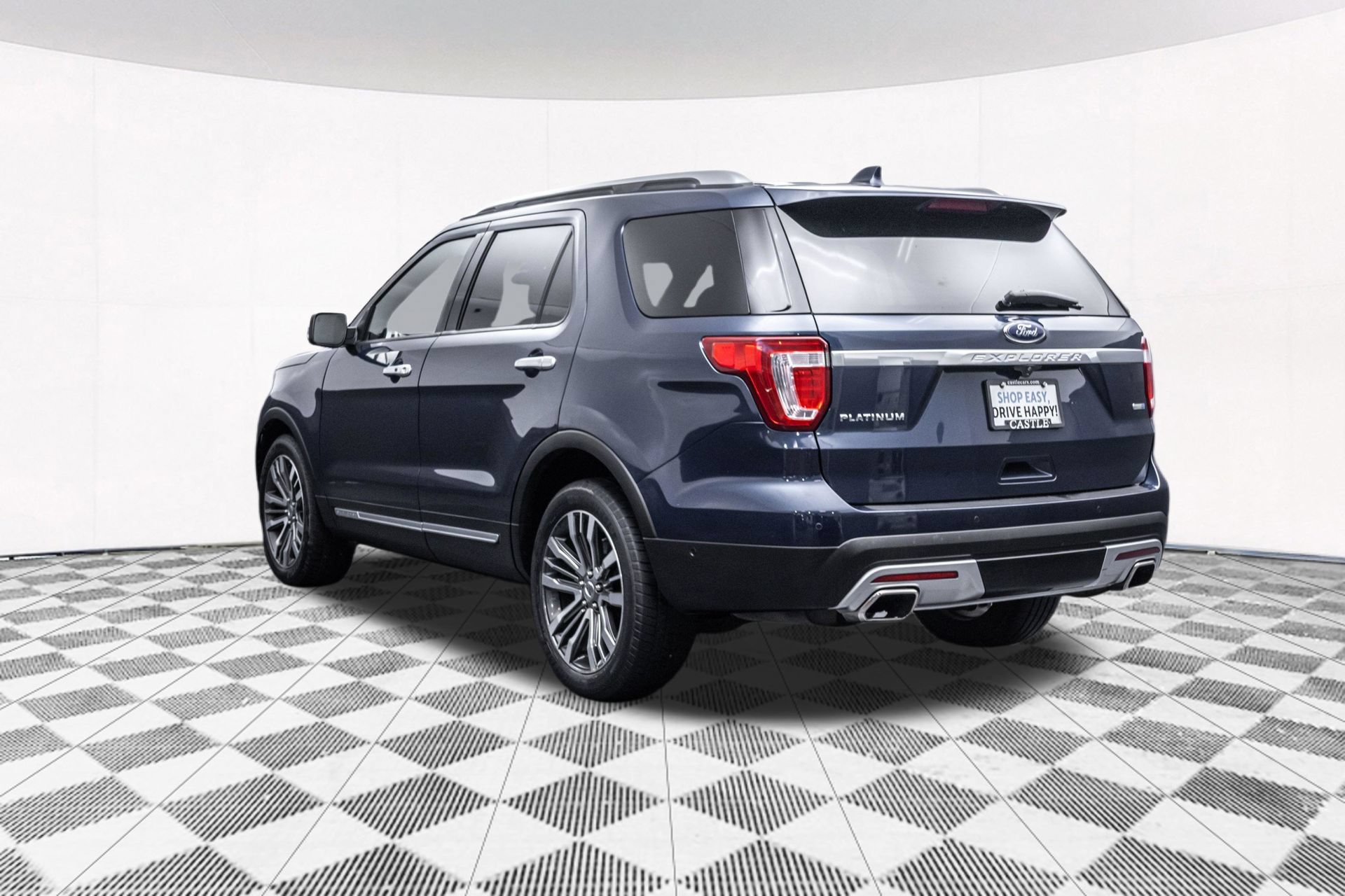 Used 2017 Ford Explorer Platinum AWD/4WD image 8