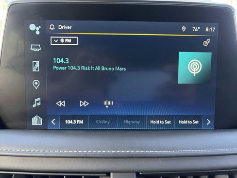 Used 2022 Chevrolet Tahoe LT w/ Luxury Package image 5