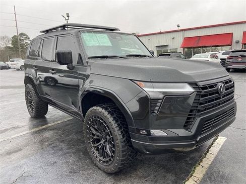 Used 2024 Lexus GX 550 image 11