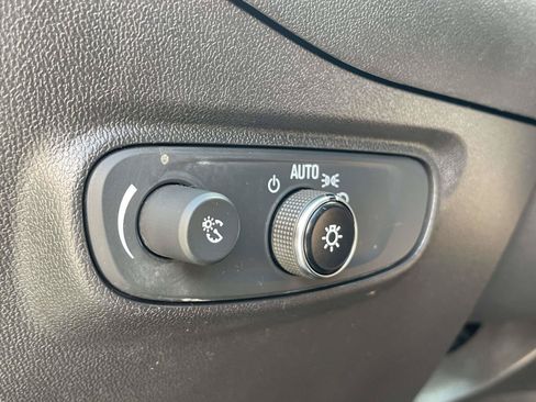 Used 2024 Chevrolet Equinox LT w/ LPO, Floor Liner Package FWD image 16