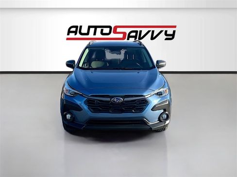 Used 2024 Subaru Crosstrek 2.0i Premium image 2