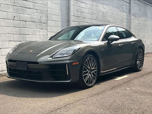 Used 2025 Porsche Panamera 4 AWD/4WD image 1
