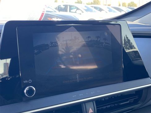 Certified 2024 Toyota Prius LE image 29