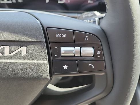 New 2026 Kia Sportage SX image 29