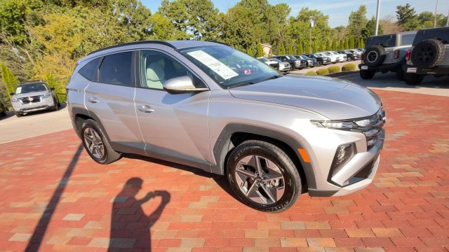 Used 2025 Hyundai Tucson SEL AWD/4WD image 3