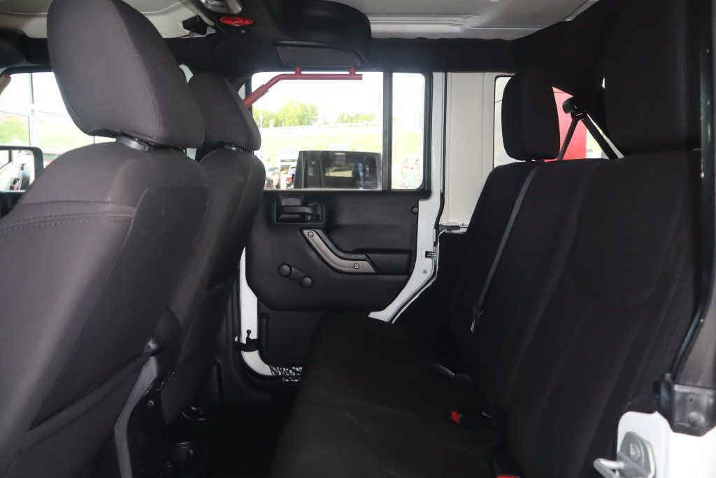 Used 2015 Jeep Wrangler Unlimited Sport w/ Connectivity Group AWD/4WD image 30